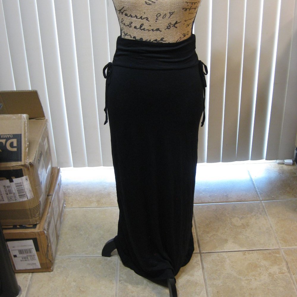 NWT Guess black long maxi skirt XS extra small